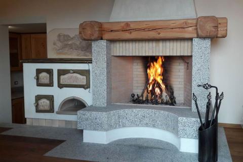 cucina a legna, forno pizza Stufe Collizzolli, Stufe in ceramica fatte a mano